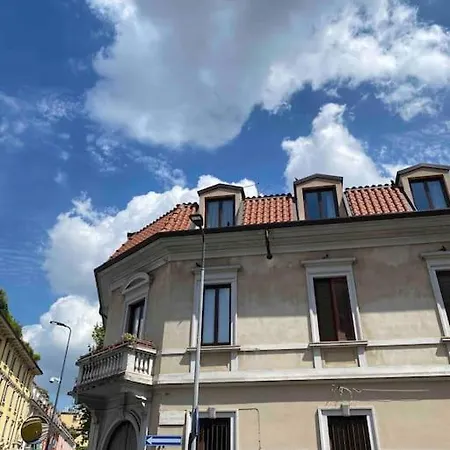 Apartamento Cozy New Flat In Garibaldi, Isola