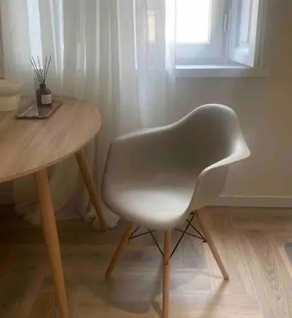 Cozy New Flat In Garibaldi, Isola Milão