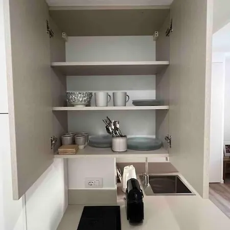 Cozy New Flat In Garibaldi, Isola Milão