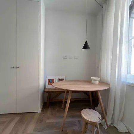 Cozy New Flat In Garibaldi, Isola Milão