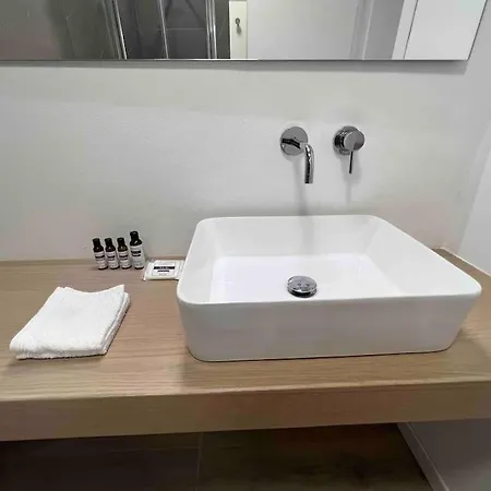 Apartamento Cozy New Flat In Garibaldi, Isola Milão